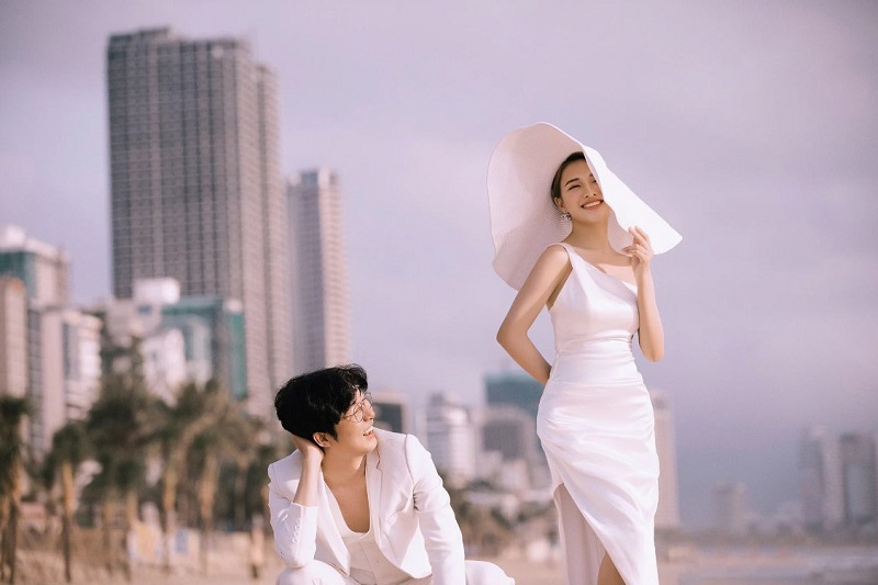 chụp ảnh cưới đà nẵng tại bãi biển