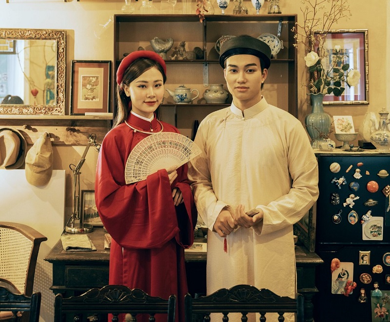 Cách tạo dáng chụp ảnh cưới cổ phục Việt Nam đẹp
