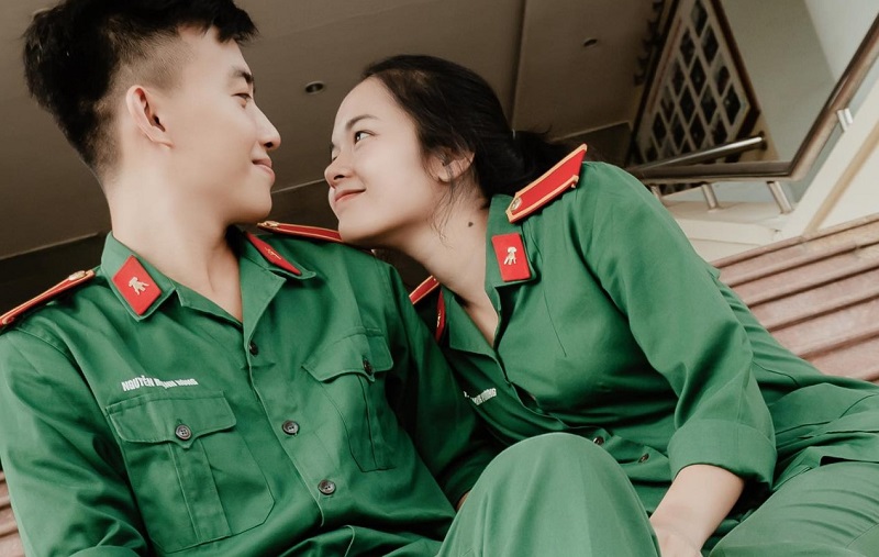 Concept chụp ảnh cưới quân phục công an học đường
